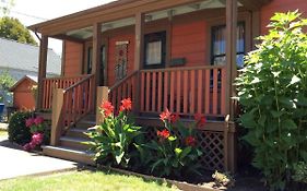 Historic Santa Rosa Cottage